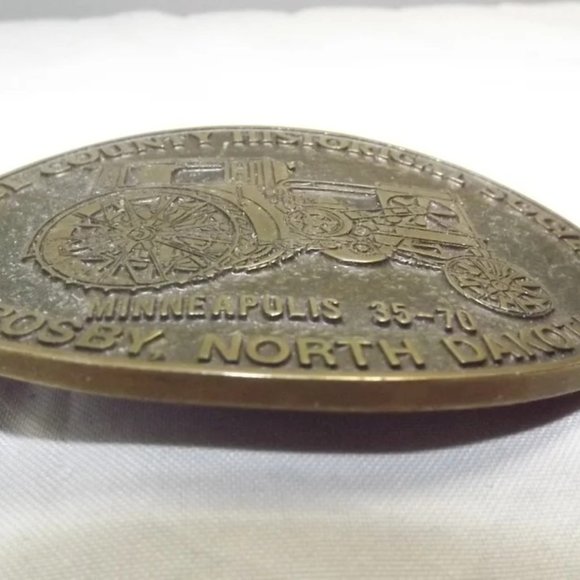 Divide County Historical Society Belt Buckle, Minneapolis 35-70 - Picture 2 of 6
